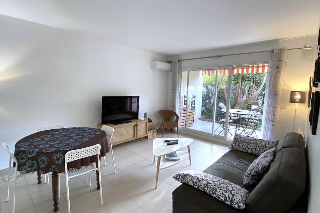 Rabiac - Charming 1 Bedroom With Private Garden Antibes Extérieur photo