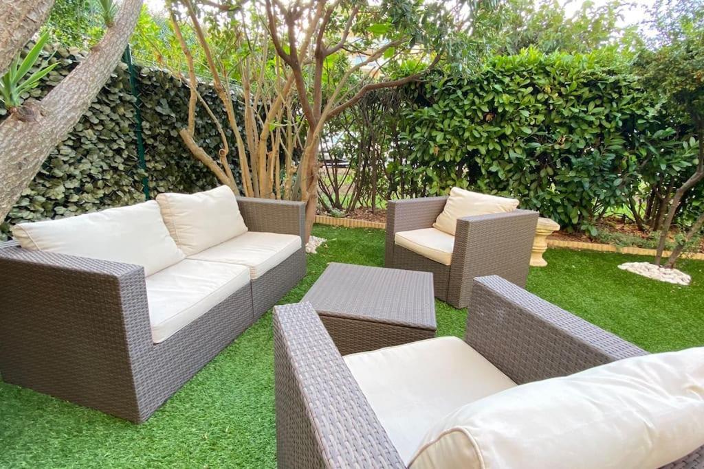 Rabiac - Charming 1 Bedroom With Private Garden Antibes Extérieur photo